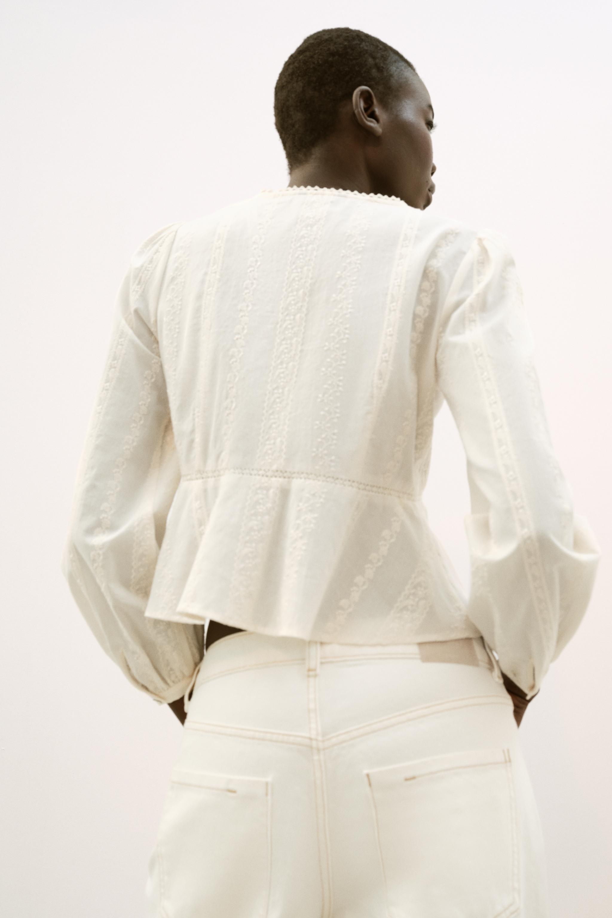 BLOUSE ROMANTIQUE BRODERIES